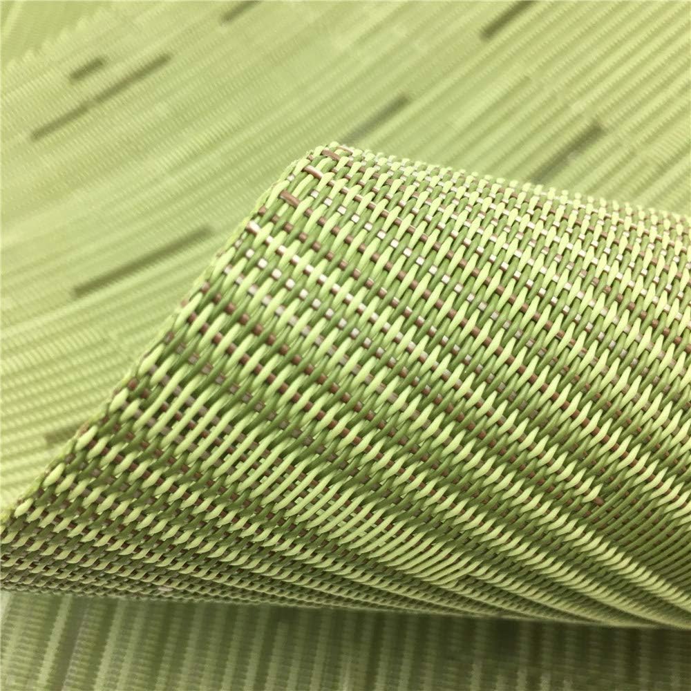WAZAIGUR Placemats Set of 4 for Dining Table Heat-Resistant Washable Place Mats Woven Vinyl Kitchen Table Mats Easy to Clean,Green