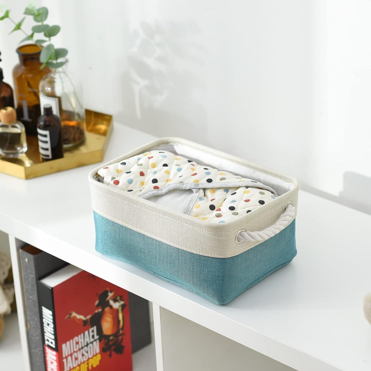 TheWarmHome Fabric Storage Bin with Handles,Storage Basket for Home Storage and Organization, Shelf Basket with Cover for Living Room Bedroom Decor Closet(White & Green,Small ,11.8L×7.9W×5.2H