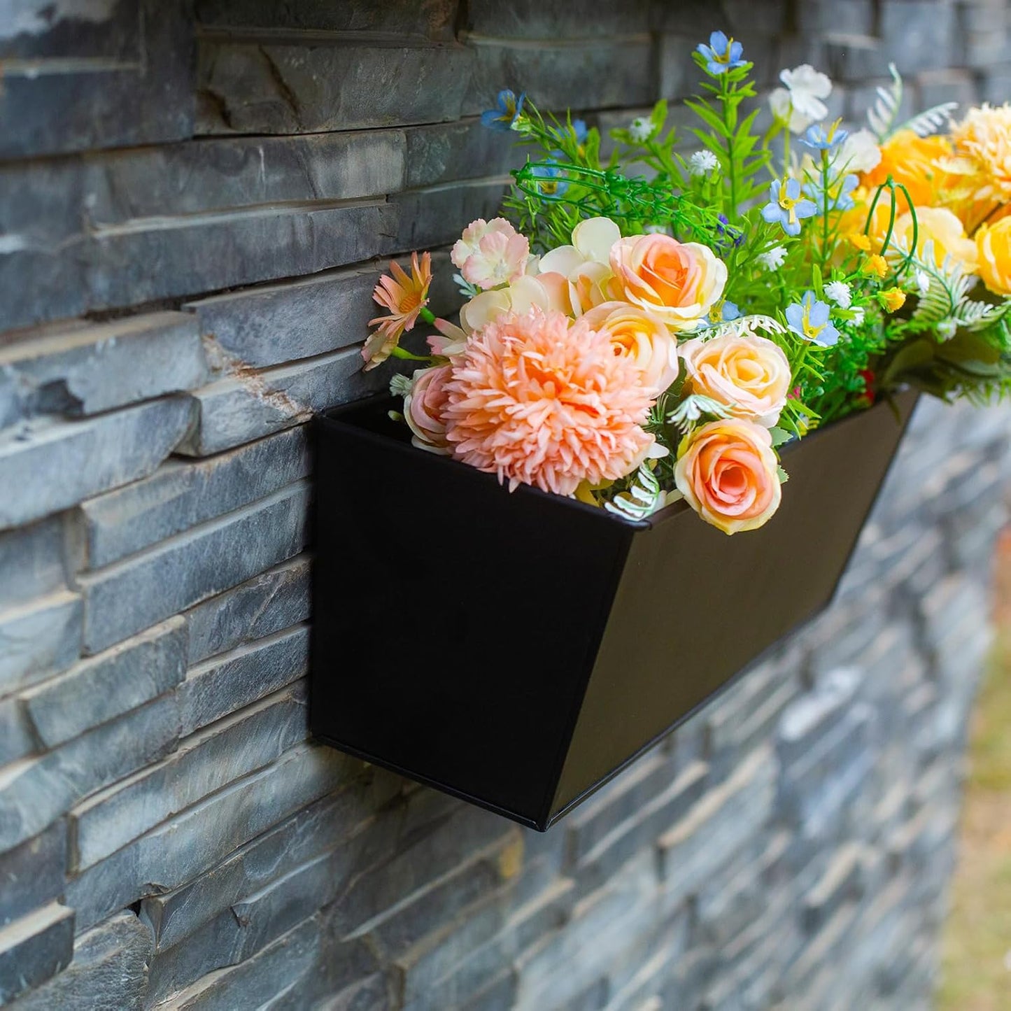 Wall Hanging Planters for Outdoor Plants 16 Inch Large Metal Fence Pots with Hooks for Outside Garden Balcony Plants 3PCS(Black)