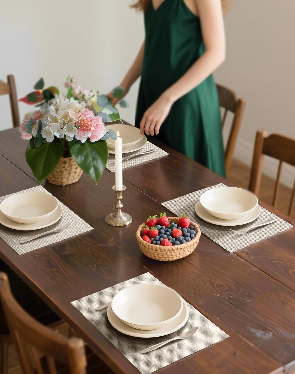 Leetaltree Beige White Placemats Set of 6 - Heat Resistant Non-Slip Place mats for Dining Table, Washable Durable PVC Vinyl Woven Table Mats(Beige White, 6)