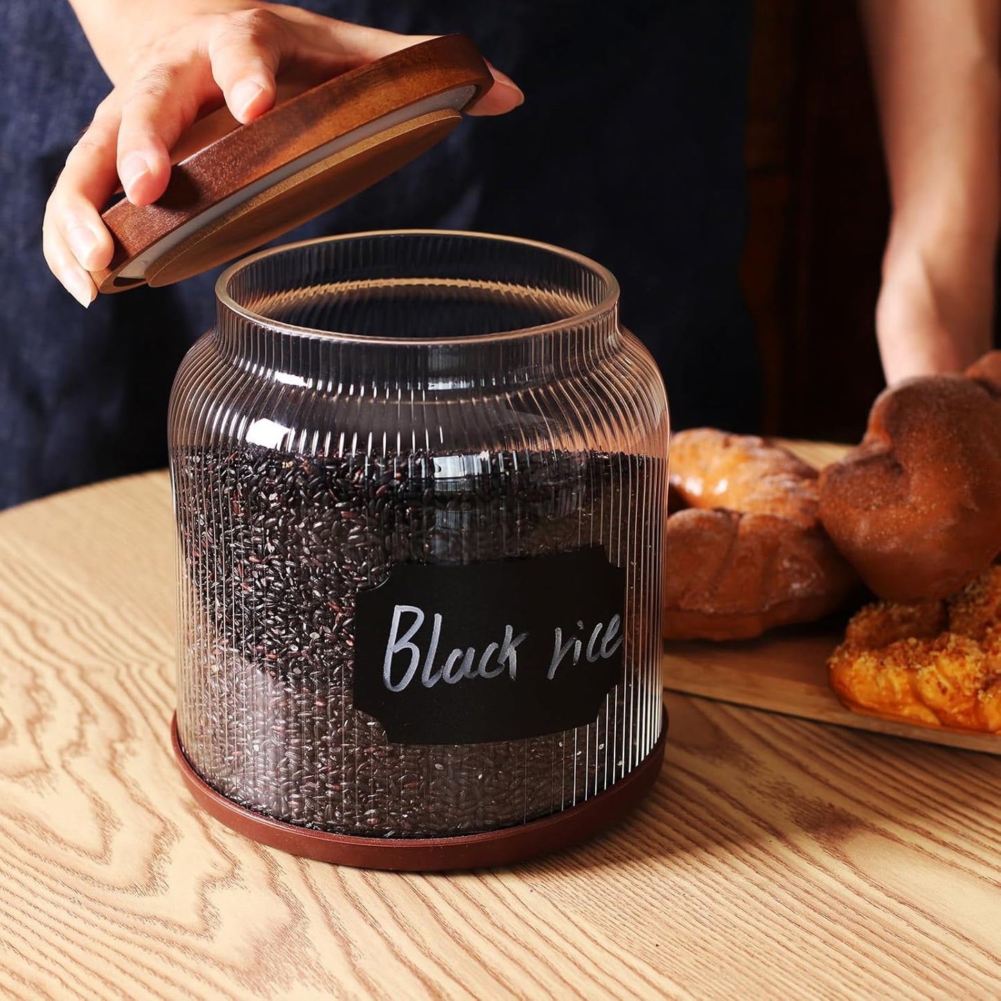 SAIOOL 2-Pack Striped Borosilicate Glass Airtight Canisters - Big mouth Large Capacity, Acacia Wood Lid, Food Storage Jars for Flour, Pasta, Pantry Organization (1/2 Gallon (Striped 2 pack))