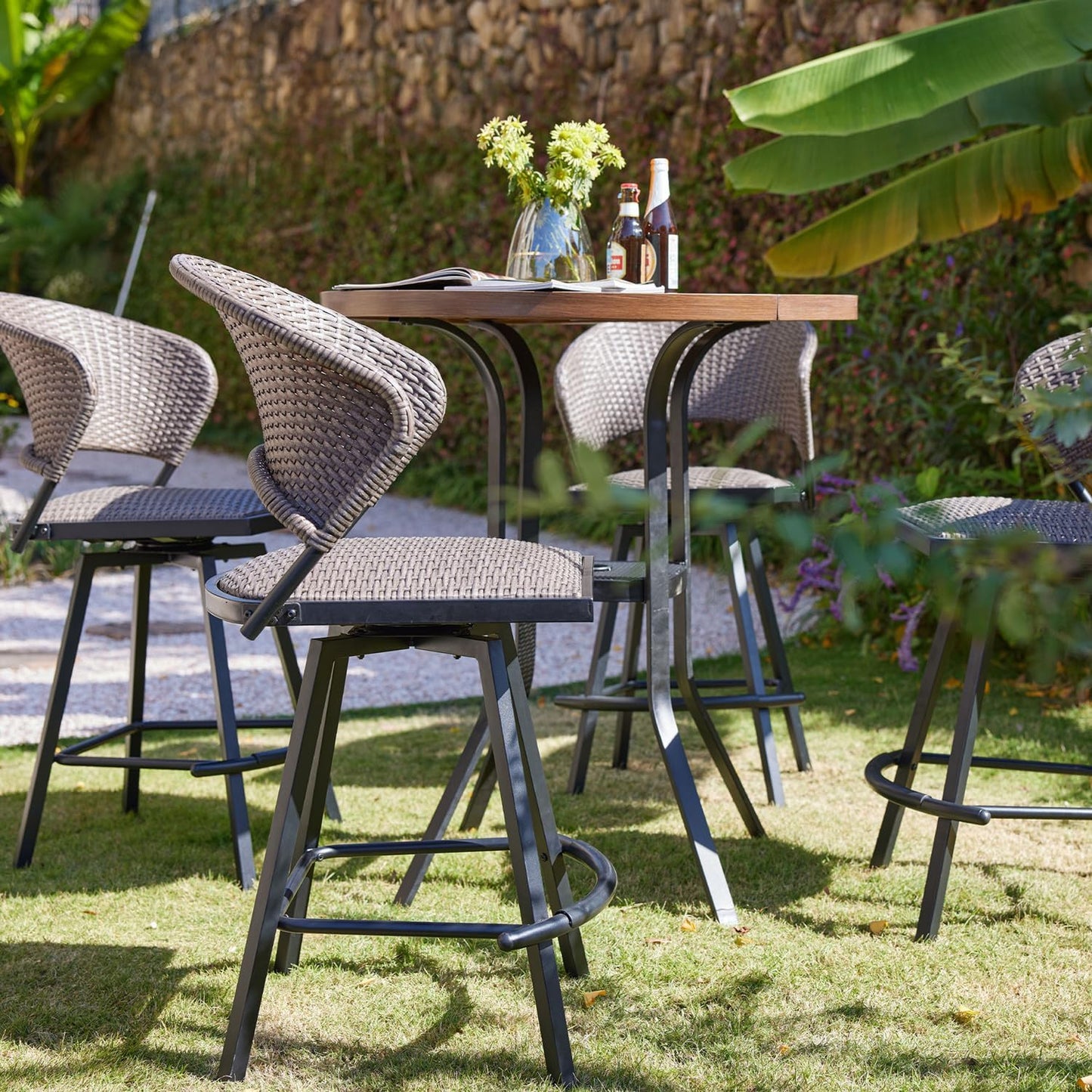 VICLLAX Patio Bar Stool Chairs with Footrests and Padded Seat, Bar Height Swivel Patio Chairs Set of 4, Brown Woven Wicker Swivel Bar Stools for Lawn Garden