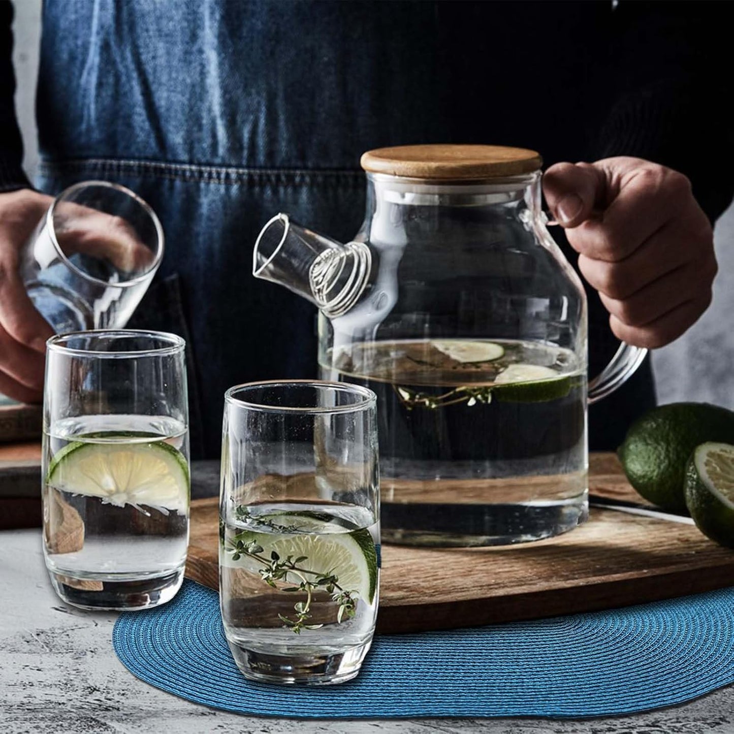 AHHFSMEI Placemats Set of 8 for Dining Table Washable Woven Vinyl Non-Slip 18x12 inches Placemat Heat-Resistant Durable Table Mats for Dining Table Easy to Clean (Oval Blue, 8)