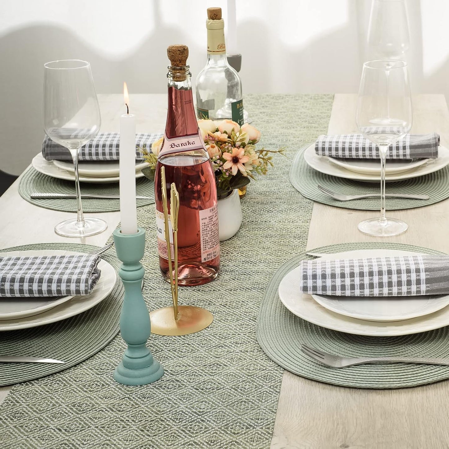 AHHFSMEI Placemats Set of 8 for Dining Table Washable Woven Vinyl Non-Slip 18x12 inches Placemat Heat-Resistant Durable Table Mats for Dining Table Easy to Clean (Sage Green, 8)