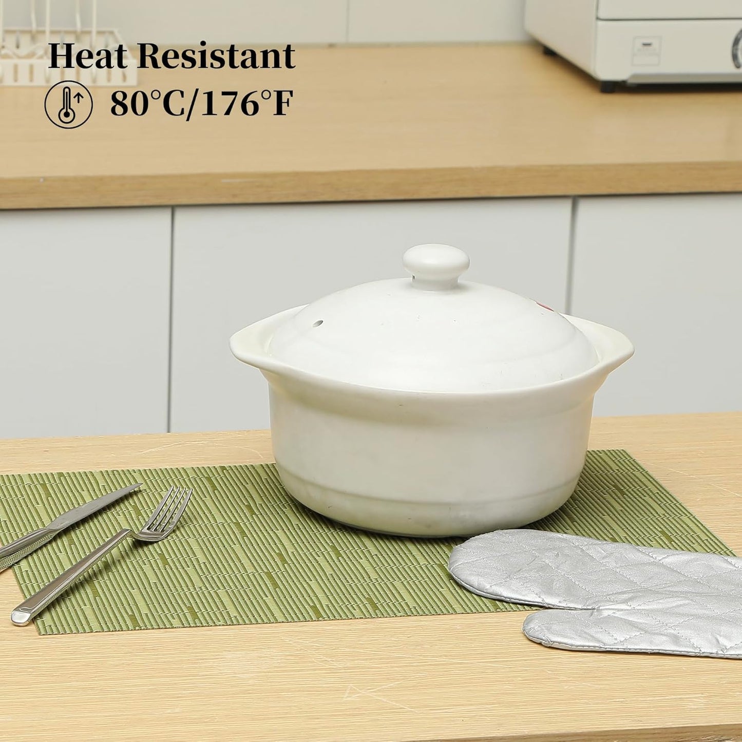 Leetaltree Pea Green Placemats Set of 4 - Heat Resistant Non-Slip Place mats for Dining Table, Washable Durable PVC Vinyl Woven Table Mats(Pea Green, 4)