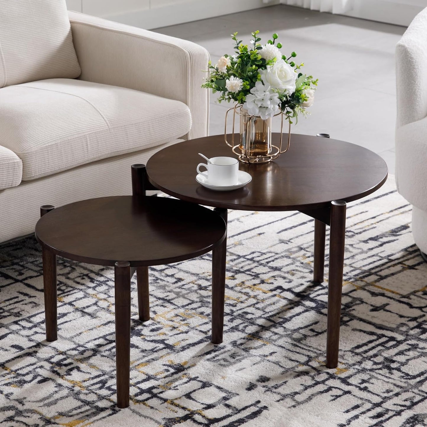 Wooden Round Modern Nesting Coffee Set of 2, Round End Table Side Table, Stacking Living Room Accent Tables for for Living Room Bedroom Balcony, Walnut