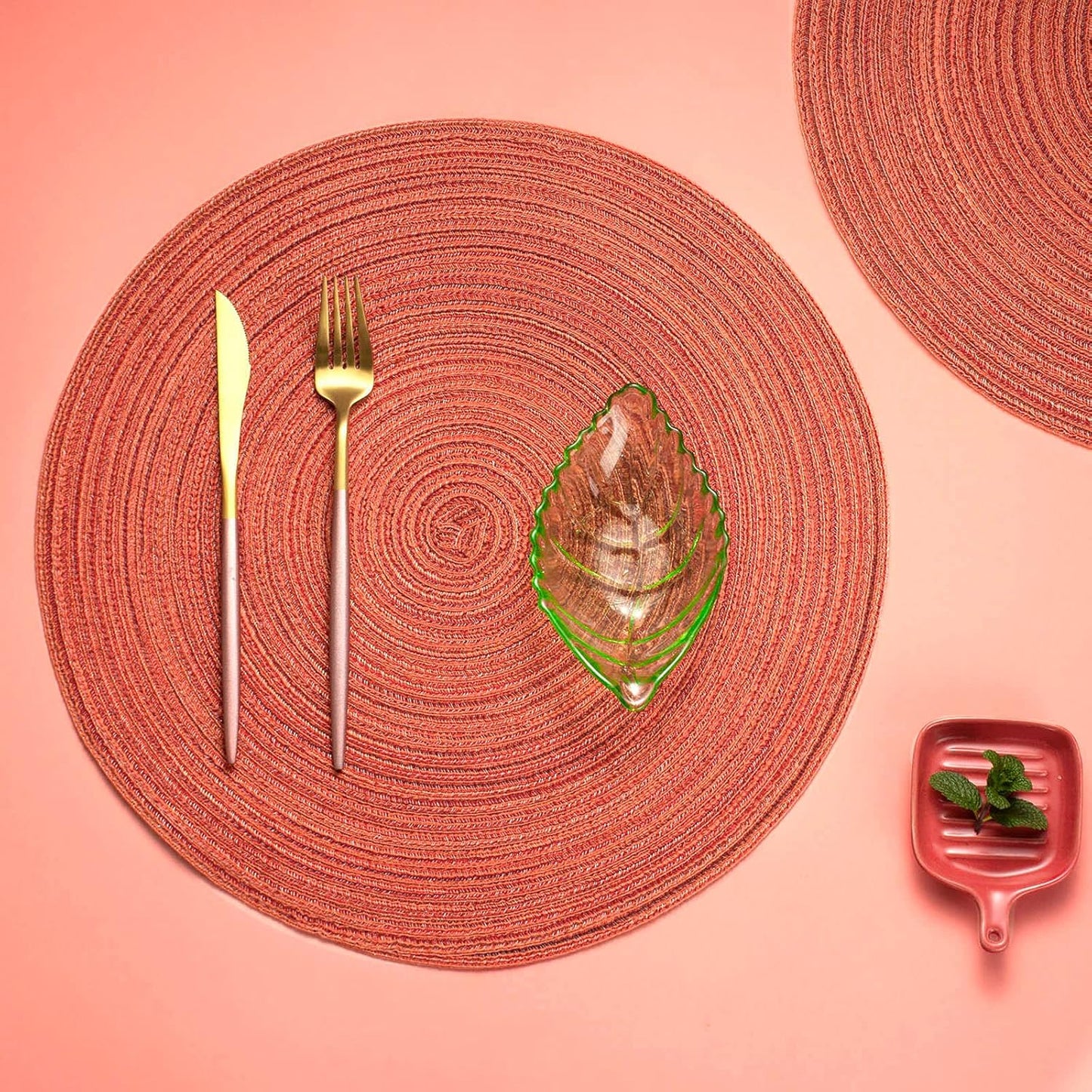 AHHFSMEI Round Braided Placemats Set of 6 Round Table Mats for Dining Tables Natural Woven Heat Resistant Place mats 15 Inch (Dark Orange)