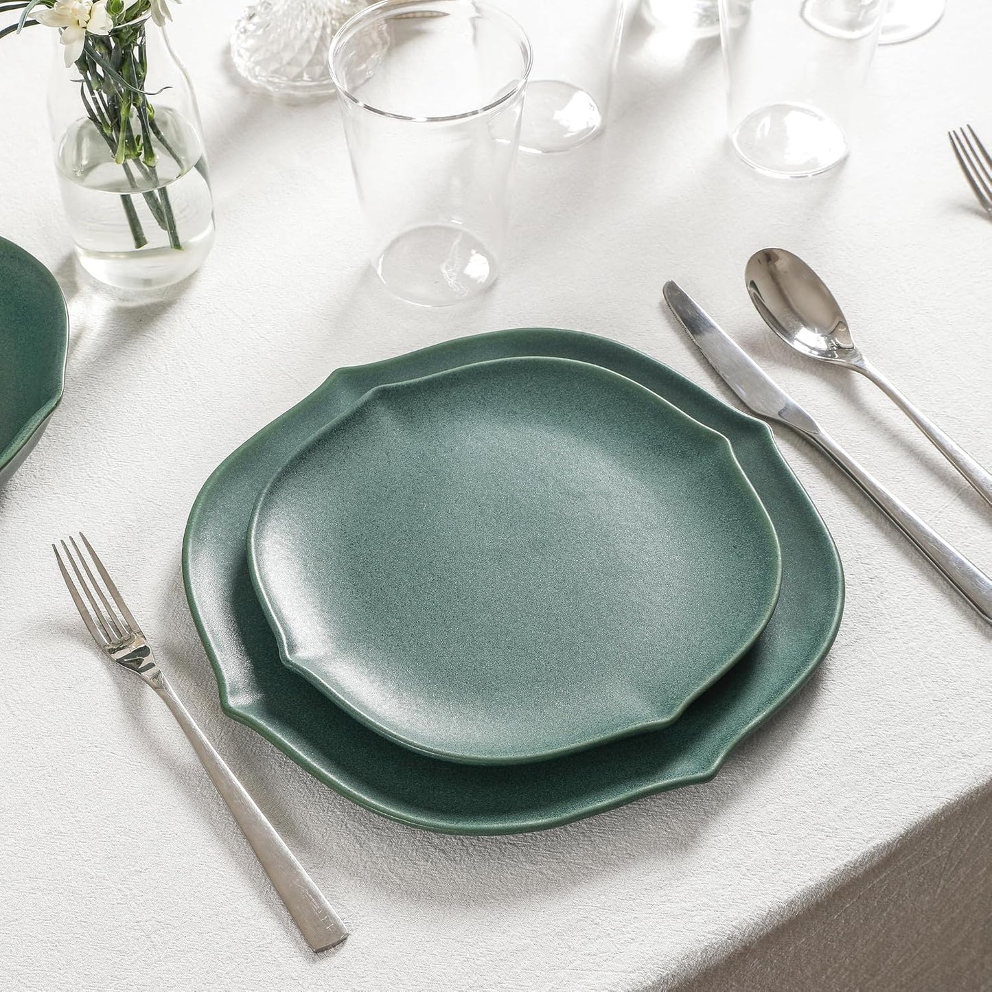 Stone Lain Baskerville 16-Piece Dinnerware Set Stoneware, Borosilicate Glass, Green