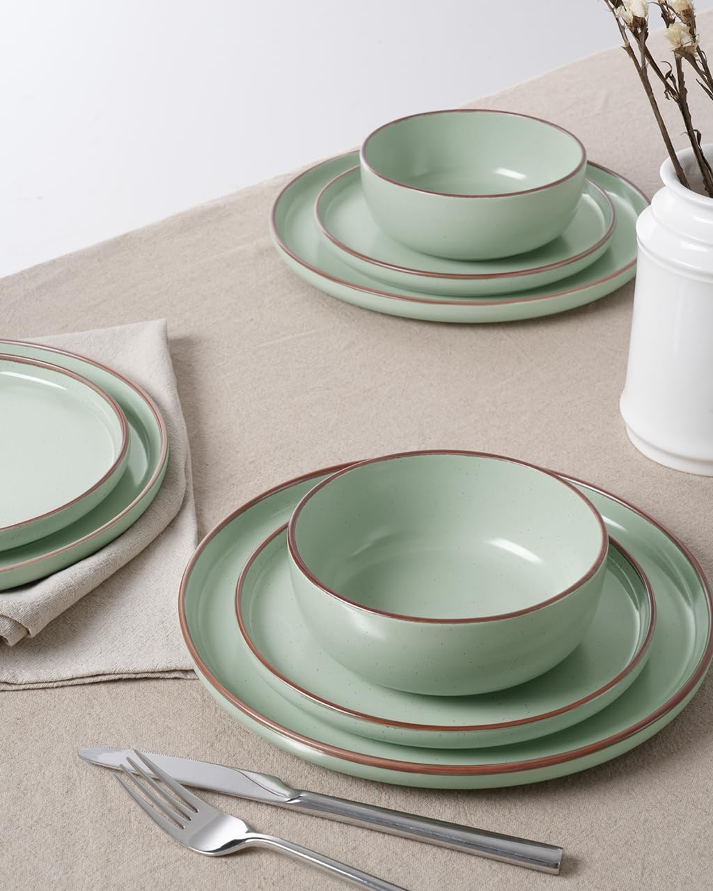 Famiware Mercury 24 Pieces Dinnerware Sets, Plates and Bowls Sets for 8, Microwave and Dishwasher Safe Dish Set, Light Green