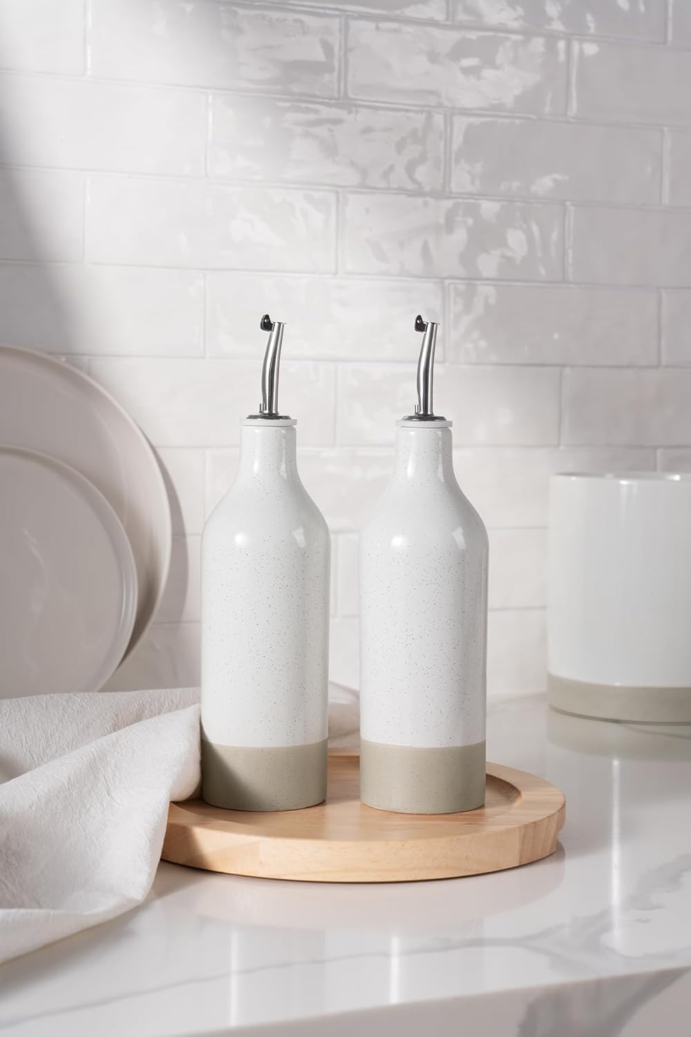 famiware Milkyway 16oz Ceramic Olive Oil Dispenser Bottle, Olive Oil and Vinegar Dispenser Bottle Set of 2 with Stainless Steel Pourers, Suitable for Storage Vinegar, Soy Sauce, Liquids, White