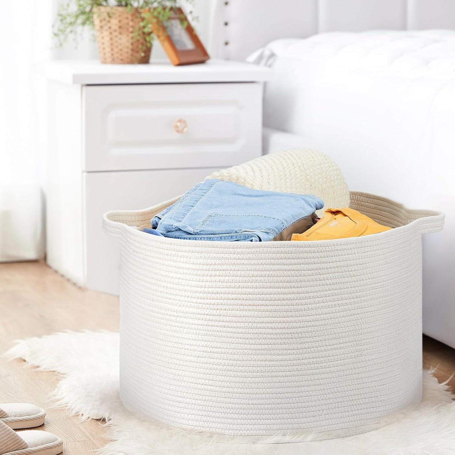 Ravinte Large Storage - 22"x 22"x 14" Blanket Basket for Living Room, Baby Toy Storage, Cotton Rope Woven Laundry Basket (White)