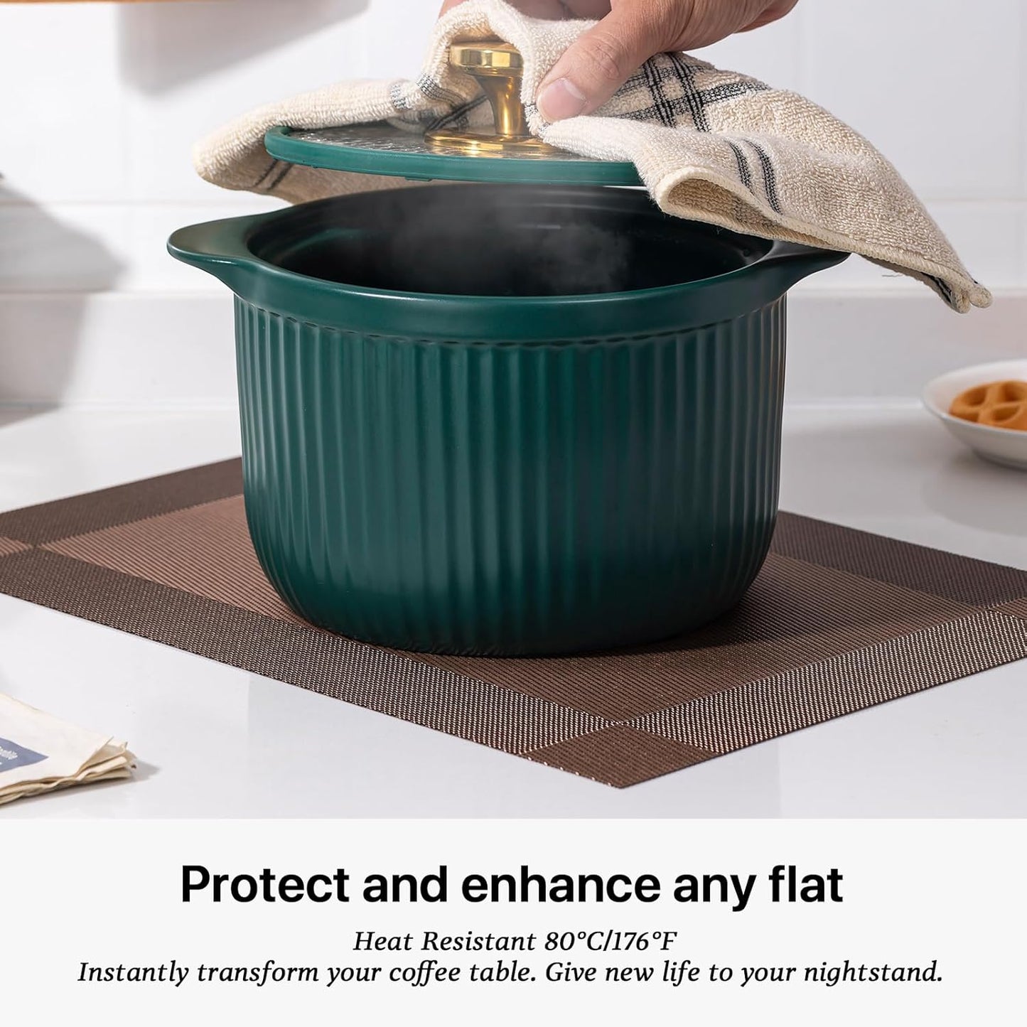 LEXMORE Placemats Set of 6 Vinyl/Plastic Woven Place Mats for Kitchen Table Indoor/Outdoor Washable Placemat Wipeable Dining Table Mats(G-Brown Cube)