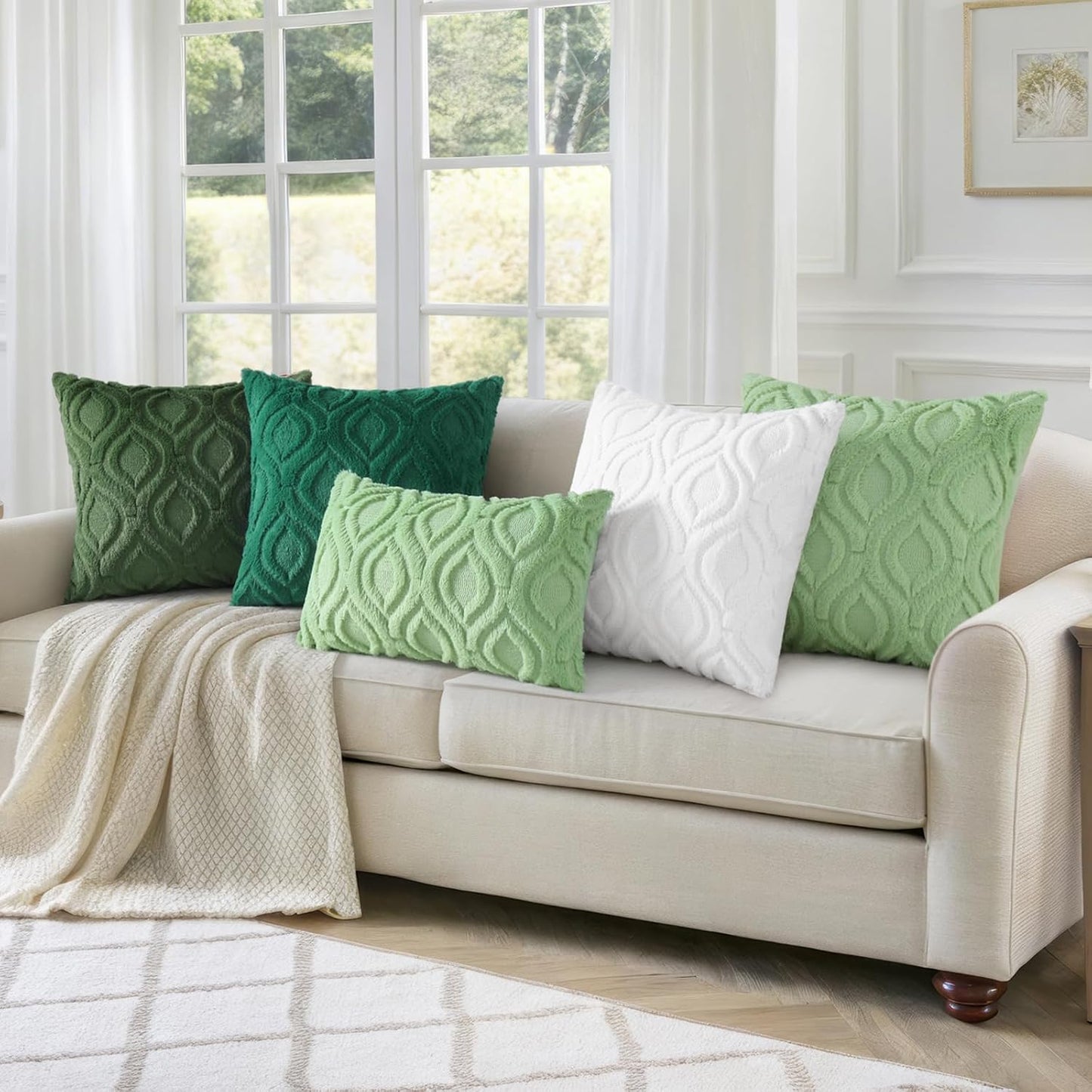 decorUhome Fall Throw Pillow Covers 20x20 Inch Set of 2, Soft Plush Decorative Faux Fur White Solid Couch Pillow Covers, Accent Farmhouse Neutral Square Euro Pillow Cases for Sofa Bed Living Room