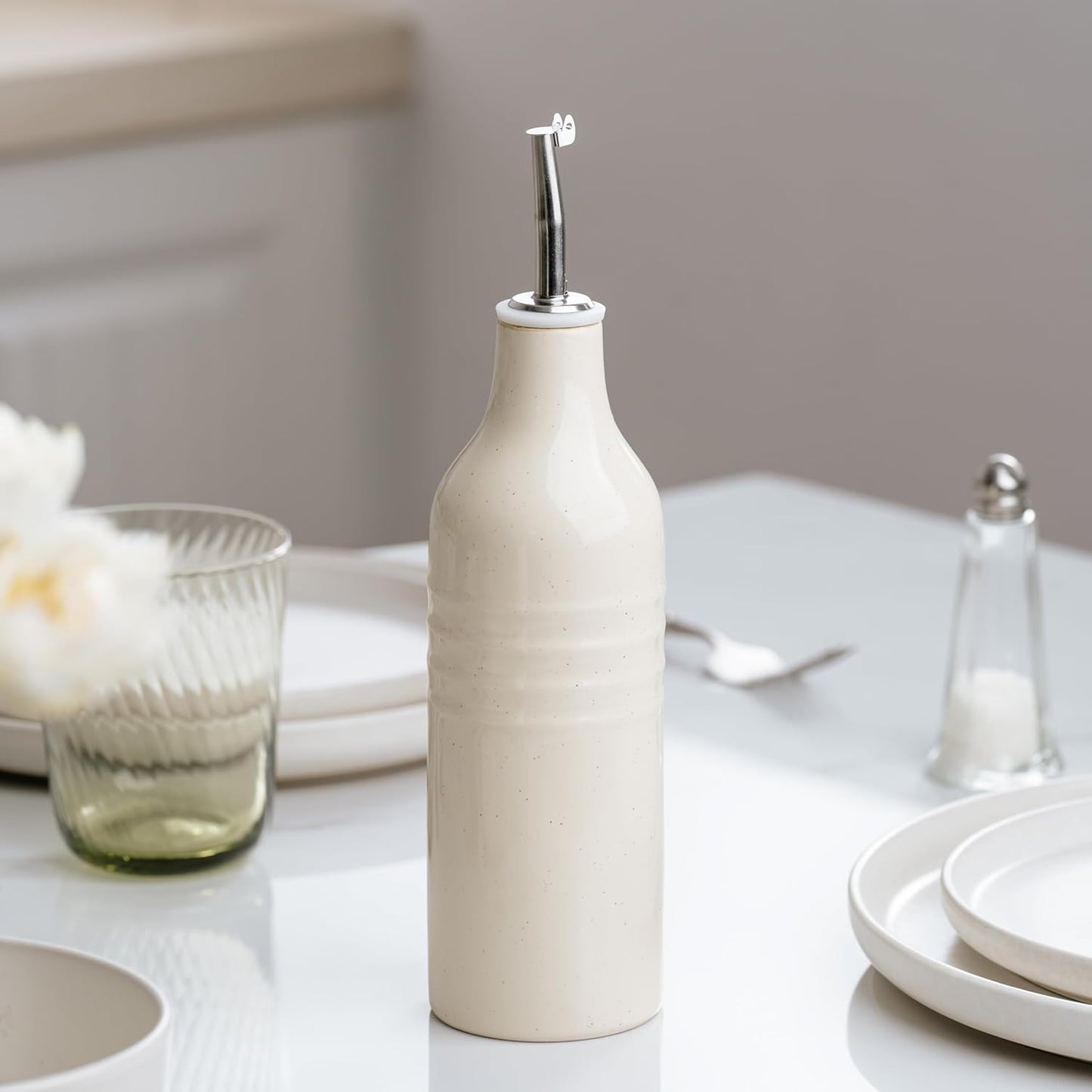 famiware Jupiter 16oz Ceramic Olive Oil Dispenser Bottle, 1 Piece Oil Dispenser for Kitchen with Stainless Steel Pourers, Suitable for Storage Vinegar, Soy Sauce, Coffee Syrup, Vanilla White