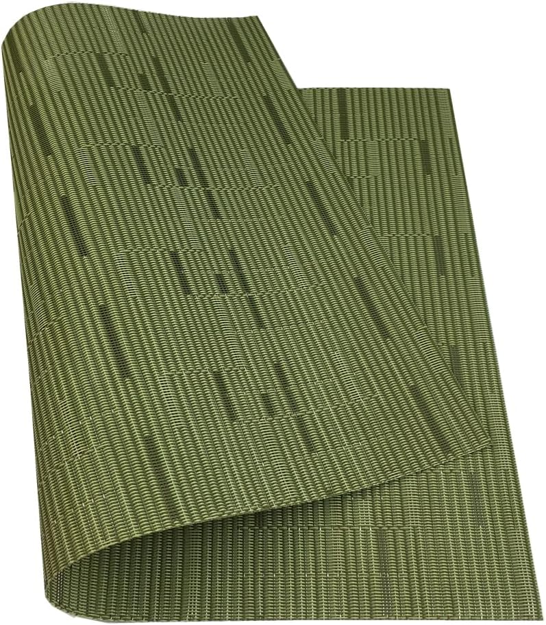 WAZAIGUR Placemats Set of 4 for Dining Table Heat-Resistant Washable Place Mats Woven Vinyl Kitchen Table Mats Easy to Clean,Green