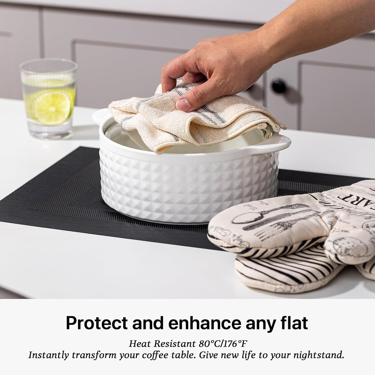 LEXMORE Placemats Set of 4 Vinyl/Plastic Woven Place Mats for Kitchen Table Indoor/Outdoor Washable Placemat Wipeable Dining Table Mats(Black Cube)