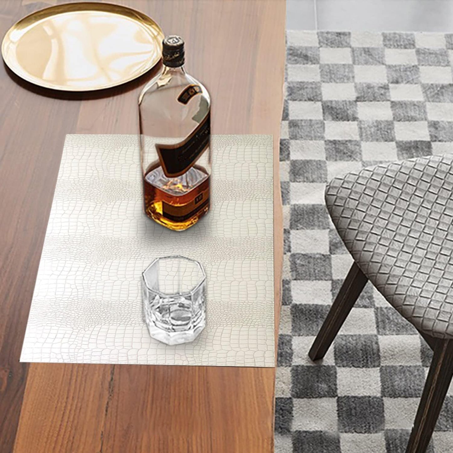 Faux Leather Hardboard Placemats, Set of 6 PU Table Mats, Easy to Clean, Heat & Stain Resistant for Office Conference Table, Dining Home Decor, White