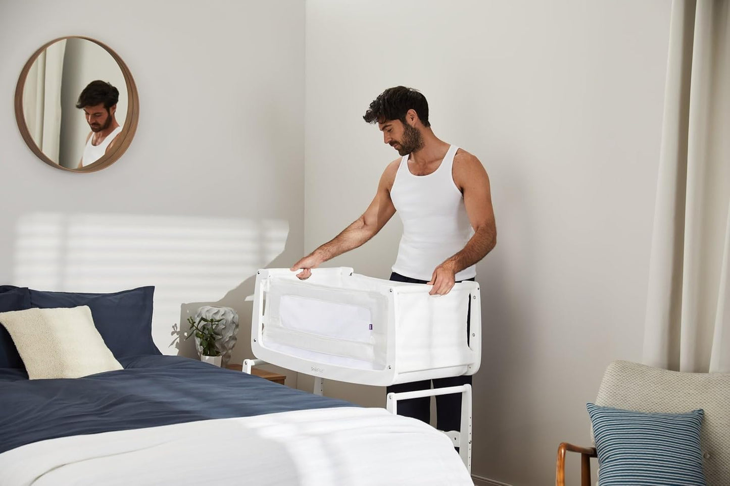 SnuzPod 4 Rocking Baby Bassinet Bedside Sleeper - Lightweight, Portable Bedside Bassinet, Lift Off Crib, Zip Down Wall, 3D Breathable Mattress, 6 Height Settings and Comfort Incline Mode, White