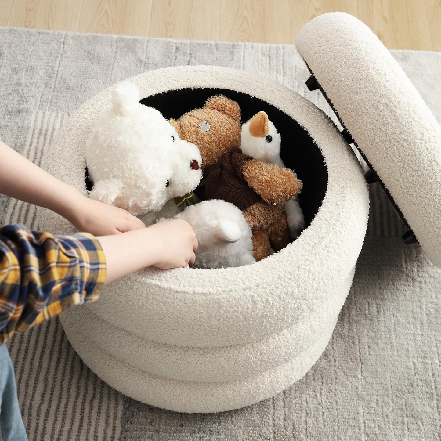 ONEVOG 20" Round Storage Ottoman with Removable Lid, Off-White Boucle Fabric Footrest Pouf, Sherpa Tufted Small Coffee Table Vanity Ottoman Foot Stools for Living Room Couch, Bedroom, Dorm, Nursery