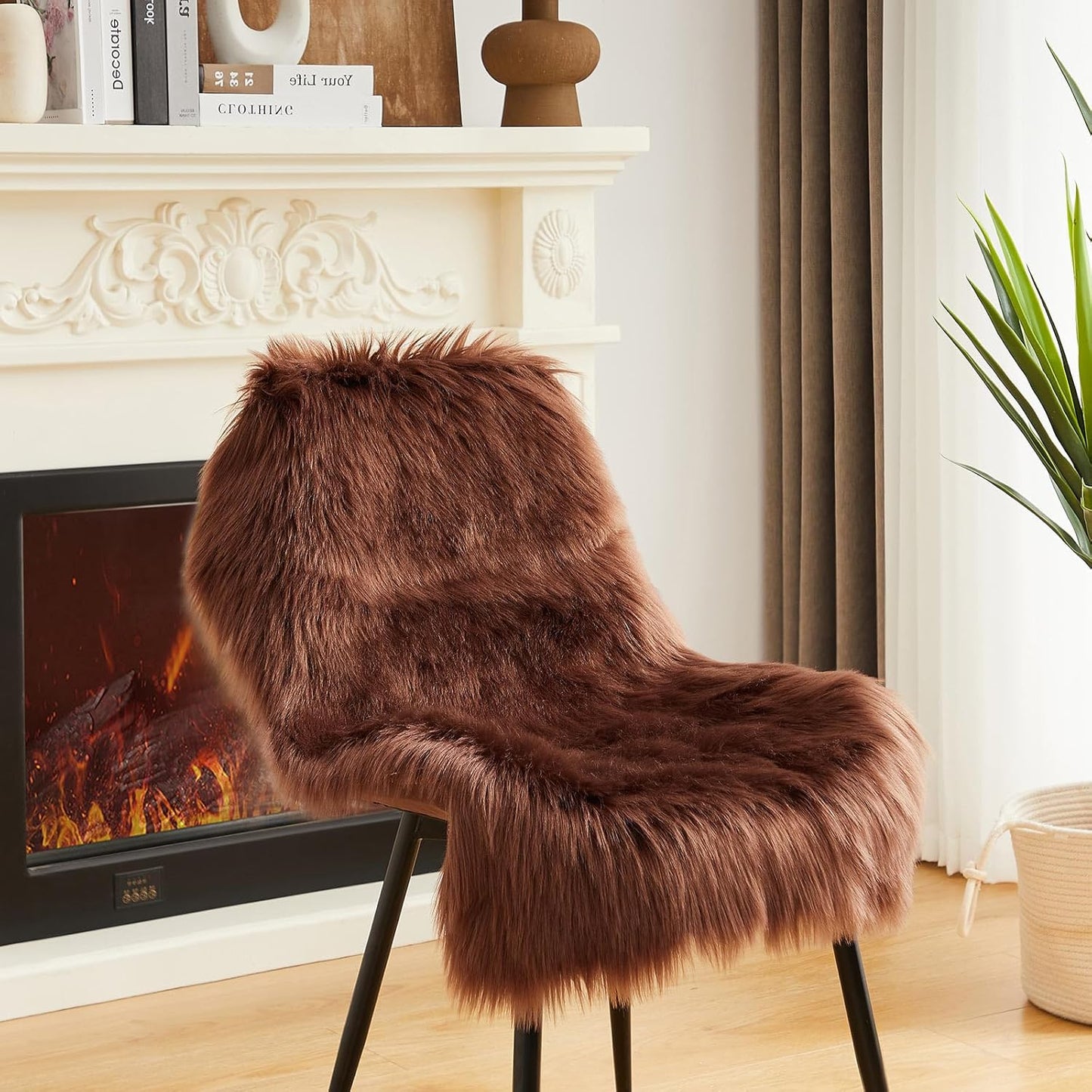 AMTOVO Faux Fur Rug, Coffee Small Area Rug, Fluffy Sheepskin Rug, Fuzzy Ultra Soft 2 x 3 ft Shag Rugs for Bedroom Sofa Throw Cushion Room Decor, Sheepskin