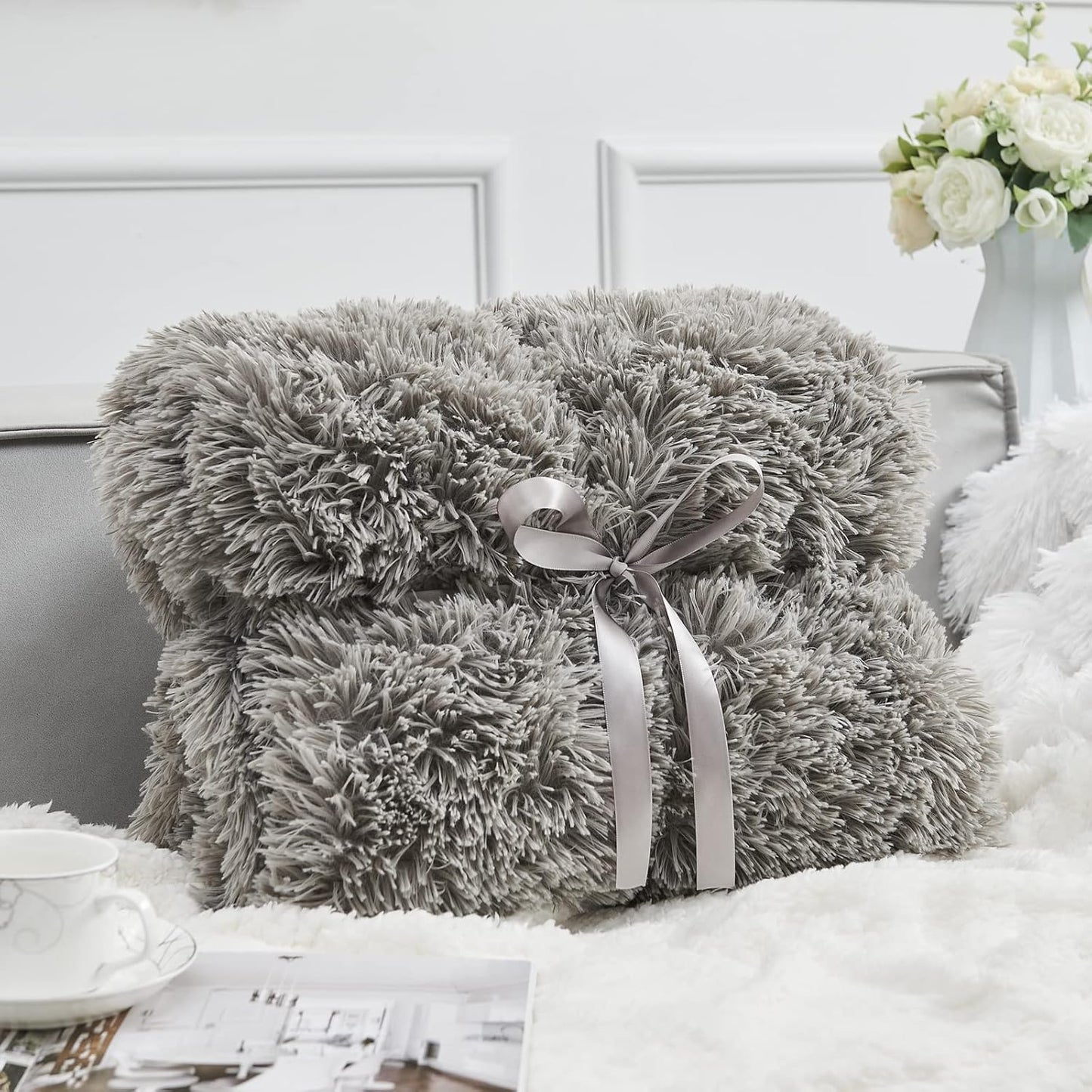 GONAAP Fuzzy Faux Fur Throw Blanket Twin Size Light Grey Super Soft Cozy Plush Fuzzy Shaggy Blanket for Couch Sofa Bed (Light Grey, Twin(60"x80"))