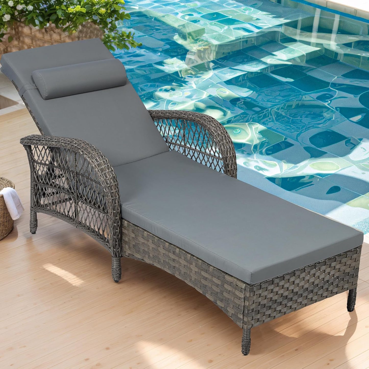 VIVIJASON Outdoor Wicker Chaise Lounge Chair, All-Weather PE Rattan Cushioned Patio Lounger Chair, 6-Position Adjustable Pool Sunbathing Recliner with Armrest & Pillow for Poolside Deck Yard, Gray