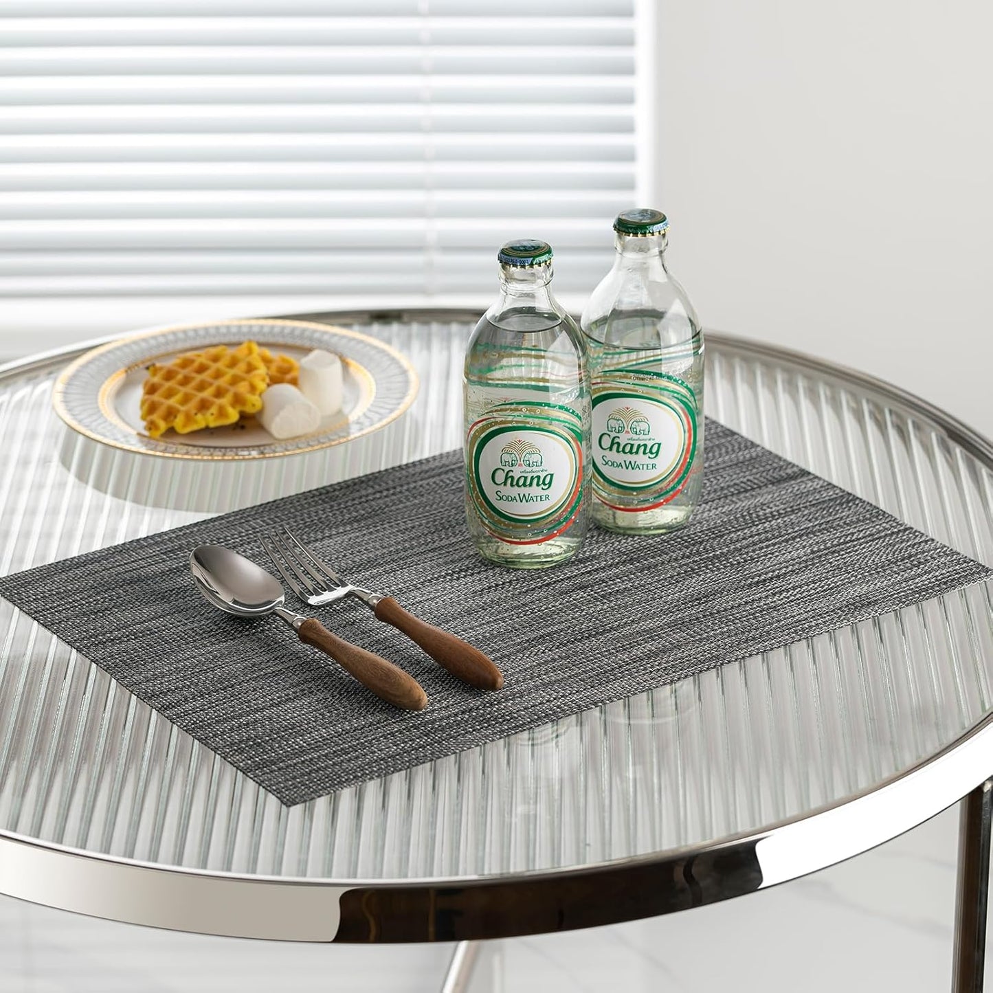 LEXMORE PlaceMats Set of 12 Vinyl/Plastic Woven Place Mats for Kitchen Table Indoor/Outdoor Washable PlaceMat Wipeable Dining Table Mats(Dark Gray)