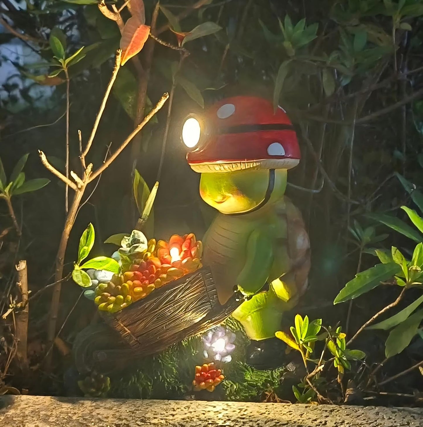 SunGlee Solar Light Turtle Outdoor Garden, Turtle Solar Light for Outdoors Yard Patio Decor 4 LED Sun Powered Outsides Turtles Decor Light Up Garden Statue Gardening Gift for Women Mother Decoration