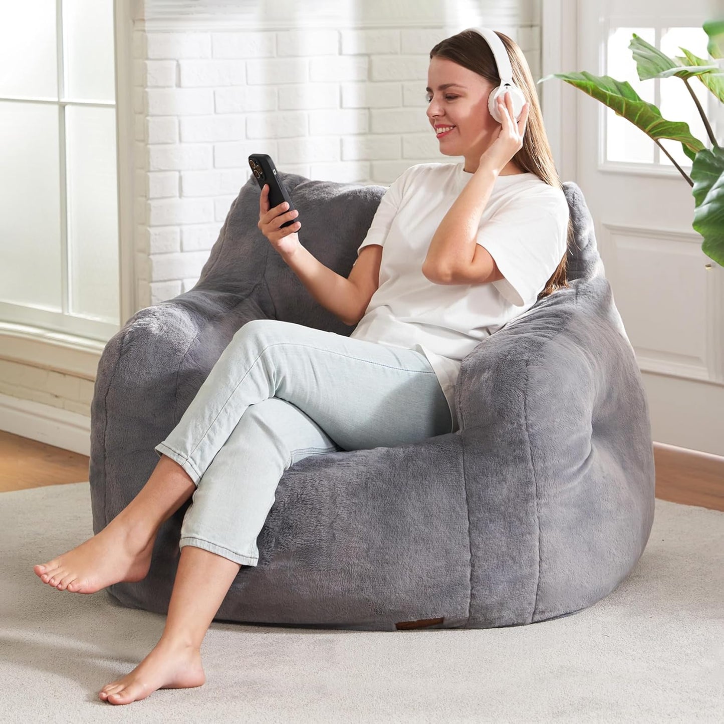 Hobestluk Bean Bag Chair for Adult Small Bean Bag Chairs with Arms Furry Beanbag Chair with Foam Filler Stuffed Bean Bag Sofa for Reading in Bedroom Living Room and Dorms(Grey)