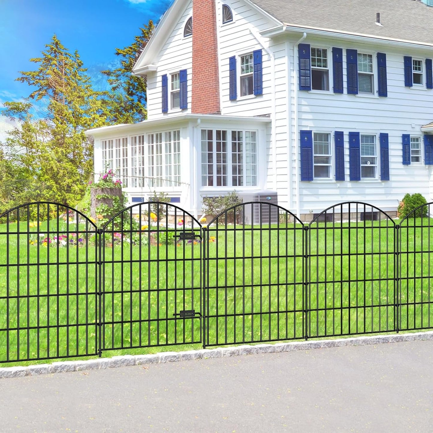 Metal Garden Fence with Gate 36in (H) x 11.7ft (L), 1 Gate+ 4 Panels Dog Fence Border Fence Animal Barrier, No Dig Garden Fencing for Yard Flower Bed Lawn Patio Outdoor, ECG3505, Black