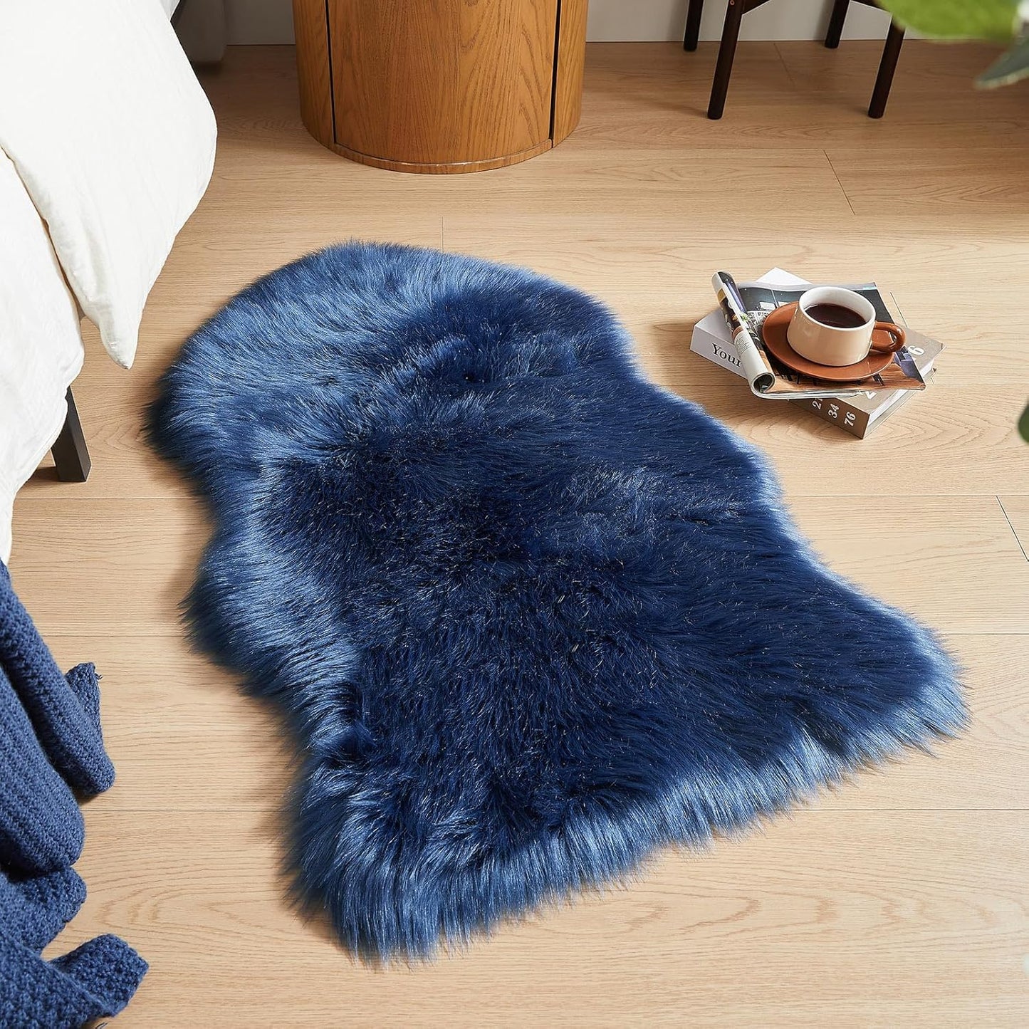 AMTOVO Faux Fur Rug, Dark Blue Small Area Rug, Fluffy Sheepskin Rug, Fuzzy Ultra Soft 2 x 3 ft Shag Rugs for Bedroom Sofa Throw Cushion Room Decor, Sheepskin