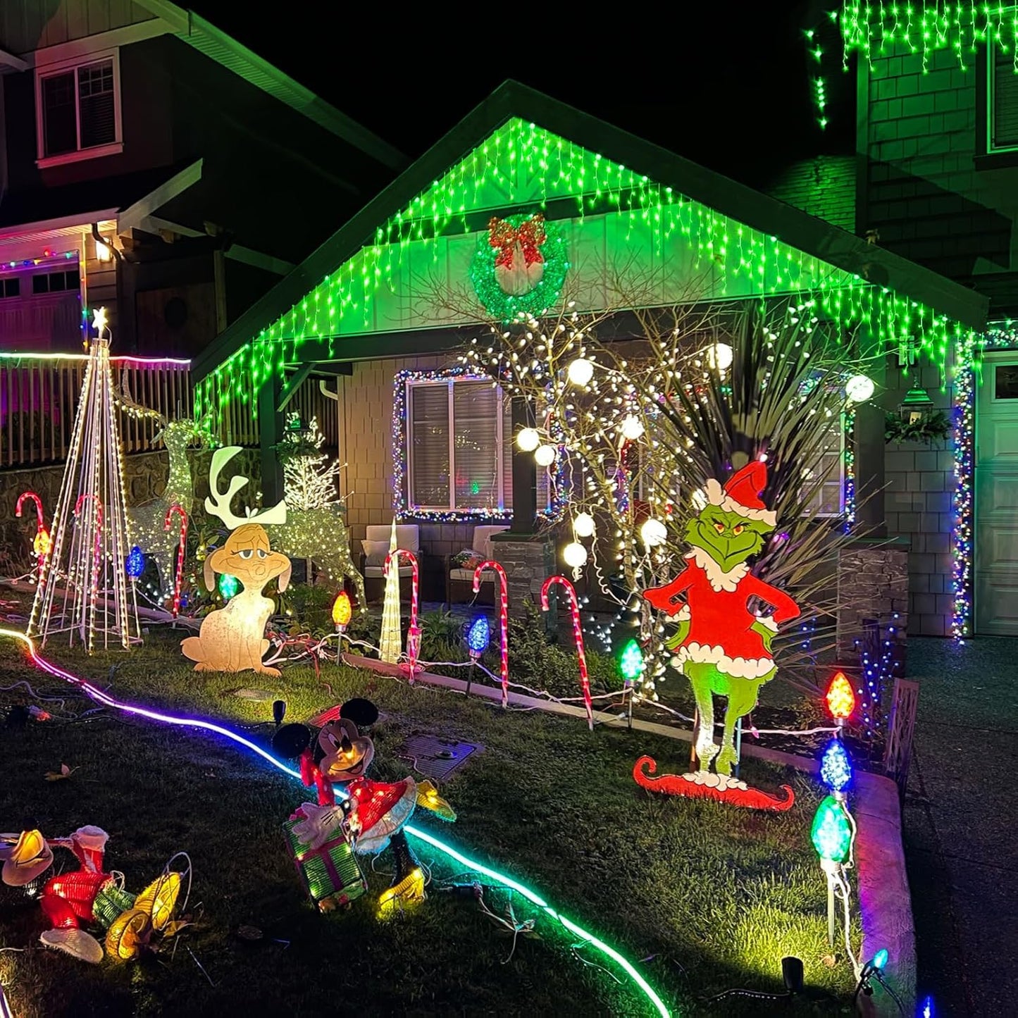 Green Christmas Lights Outdoor, 33ft 400 LED Icicle Lights for Outside House with Connectable Clear Wire 8 Modes Timer, Plug in Waterproof for Home Holiday Eaves Yard Party Room Indoor Decoration