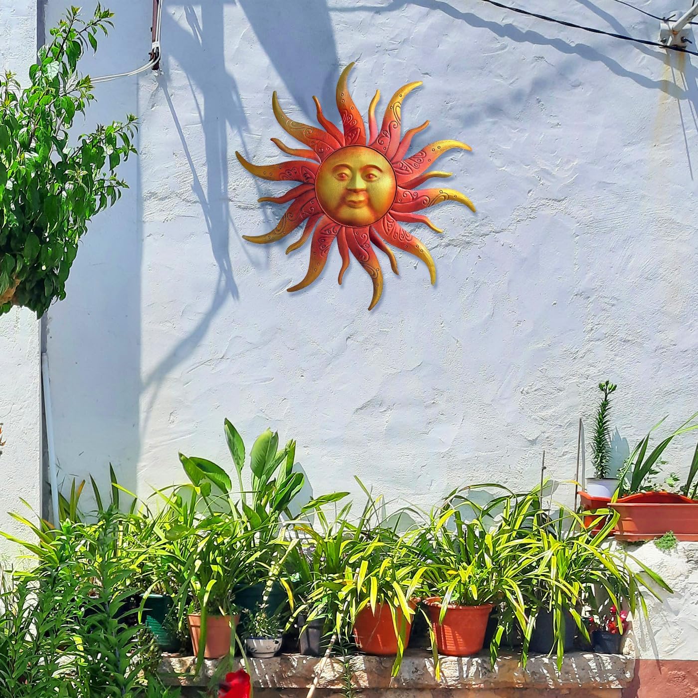 Large Metal Sun Wall Art Decor - 23.6 Inches Rustic Retro Hanging Decoration for Indoor Outdoor, Home Garden Farmhouse Yard Patio Fence Living Room Bedroom (Gold)