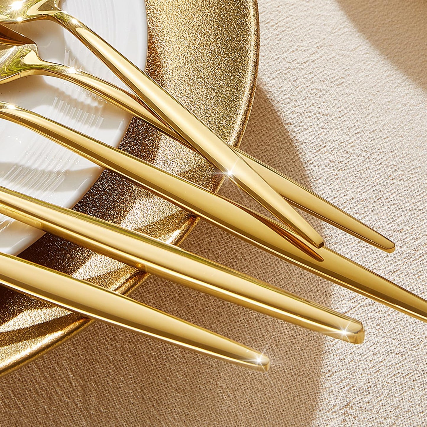 KINGSTONE Silverware Set, 60-Piece Flatware Set Cutlery Set Premium 18/10 Stainless Steel, Tableware Include Forks Knives Spoons for Home Kitchen Restaurant Wedding, Dishwasher Safe,Gold