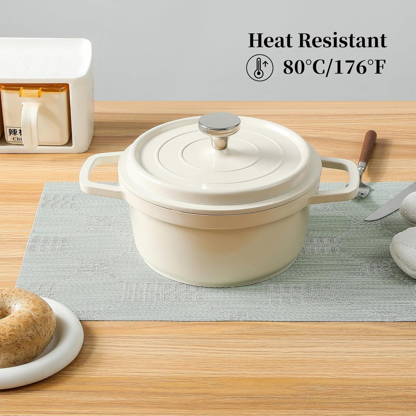 Leetaltree Mint Cream Placemats Set of 6 - Heat Resistant Non-Slip Place mats for Dining Table, Washable Durable PVC Vinyl Woven Table Mats（Mint Cream, 6）