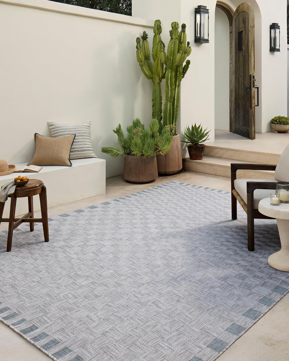 Loloi Amber Lewis Topanga Collection TOP-07 Silver/Blue 7'-10" x 10' Indoor/Outdoor Area Rug