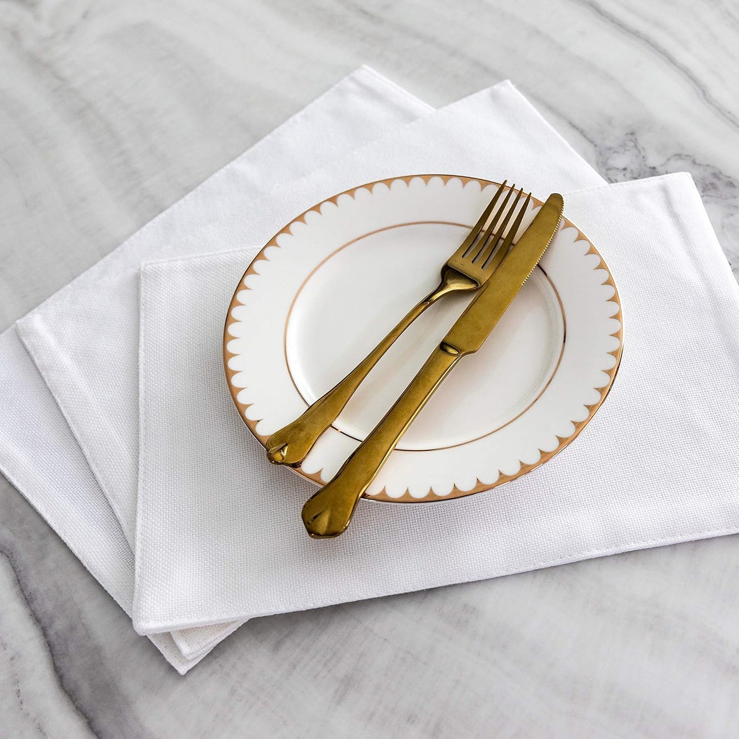 Home Brilliant White Placemats Set of 4 Cloth Placemat Decorations Heat Resistant Washable Place Mats Set of 4 for Wedding Birthday Party, White