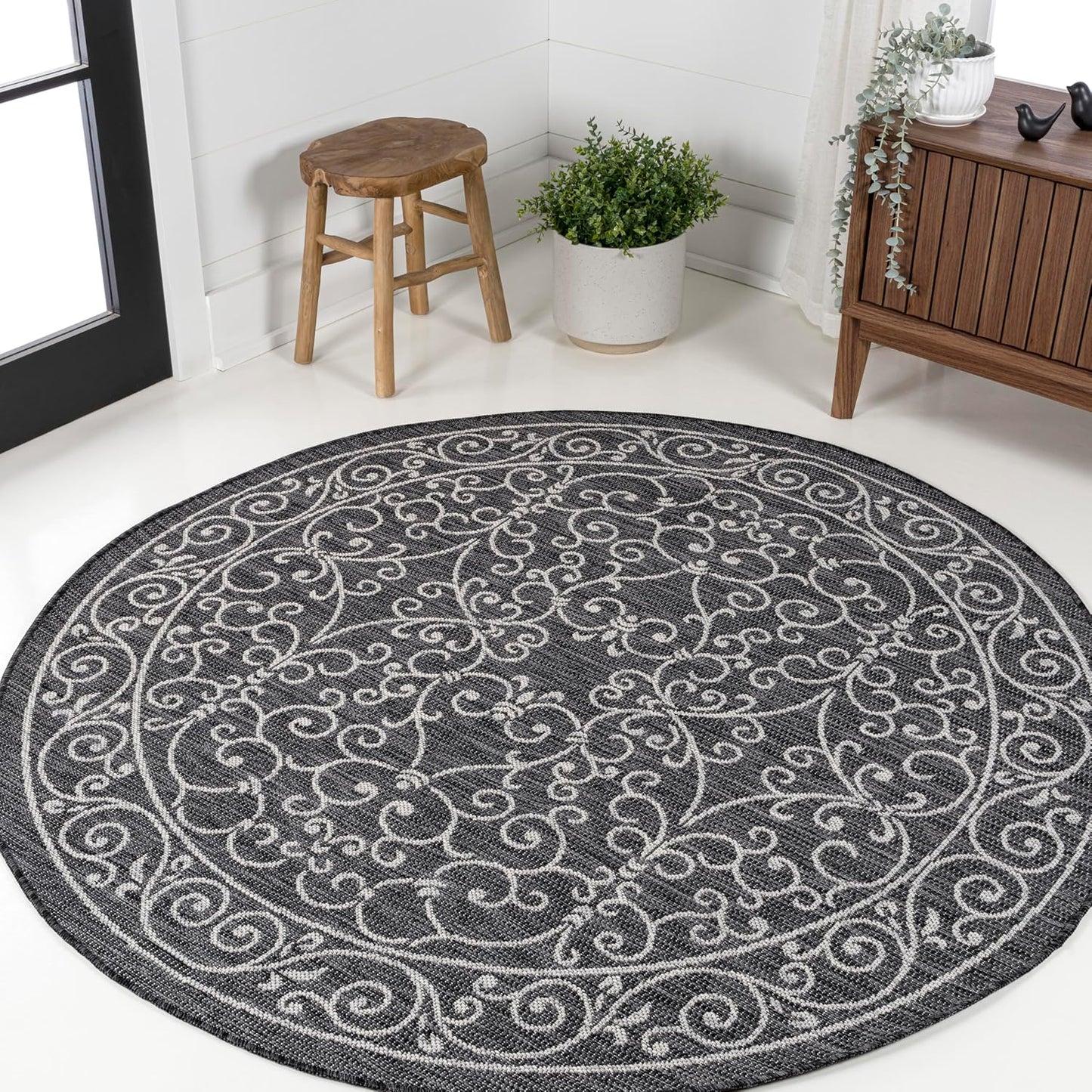 JONATHAN Y Vintage Filigree Indoor Outdoor Round Area Rug 6 Ft Black/Gray, Charleston Textured Weave for Backyard, Patio, Porch, Easy-Cleaning, High Traffic, Pet-Friendly, Non-Shedding (SMB106G-6R)