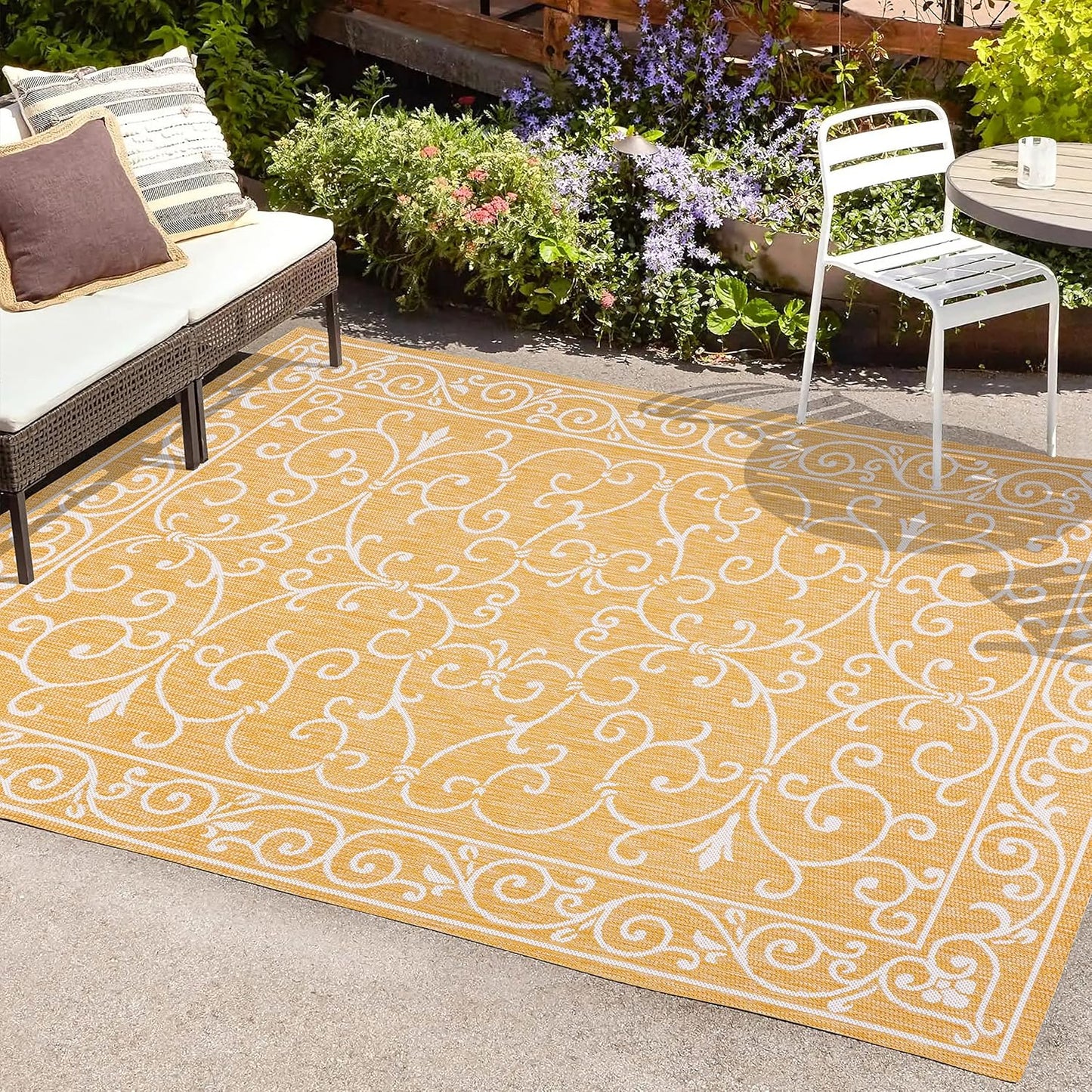 JONATHAN Y Vintage Filigree Indoor Outdoor Area Rug 5X8 Yellow/Cream, Charleston Textured Weave for Backyard, Patio, Porch, Easy-Cleaning, High Traffic, Pet-Friendly, Non-Shedding (SMB106L-5)