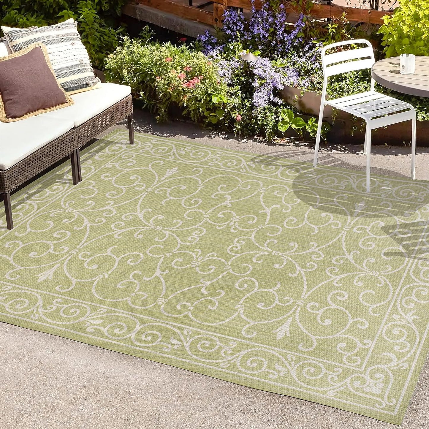 JONATHAN Y Vintage Filigree Indoor Outdoor Area Rug 8X10 Green/Cream, Charleston Textured Weave for Backyard, Patio, Porch, Easy-Cleaning, High Traffic, Pet-Friendly, Non-Shedding (SMB106H-8)